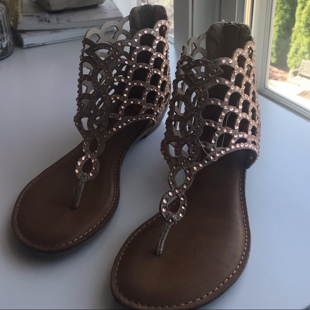 Never worn flats